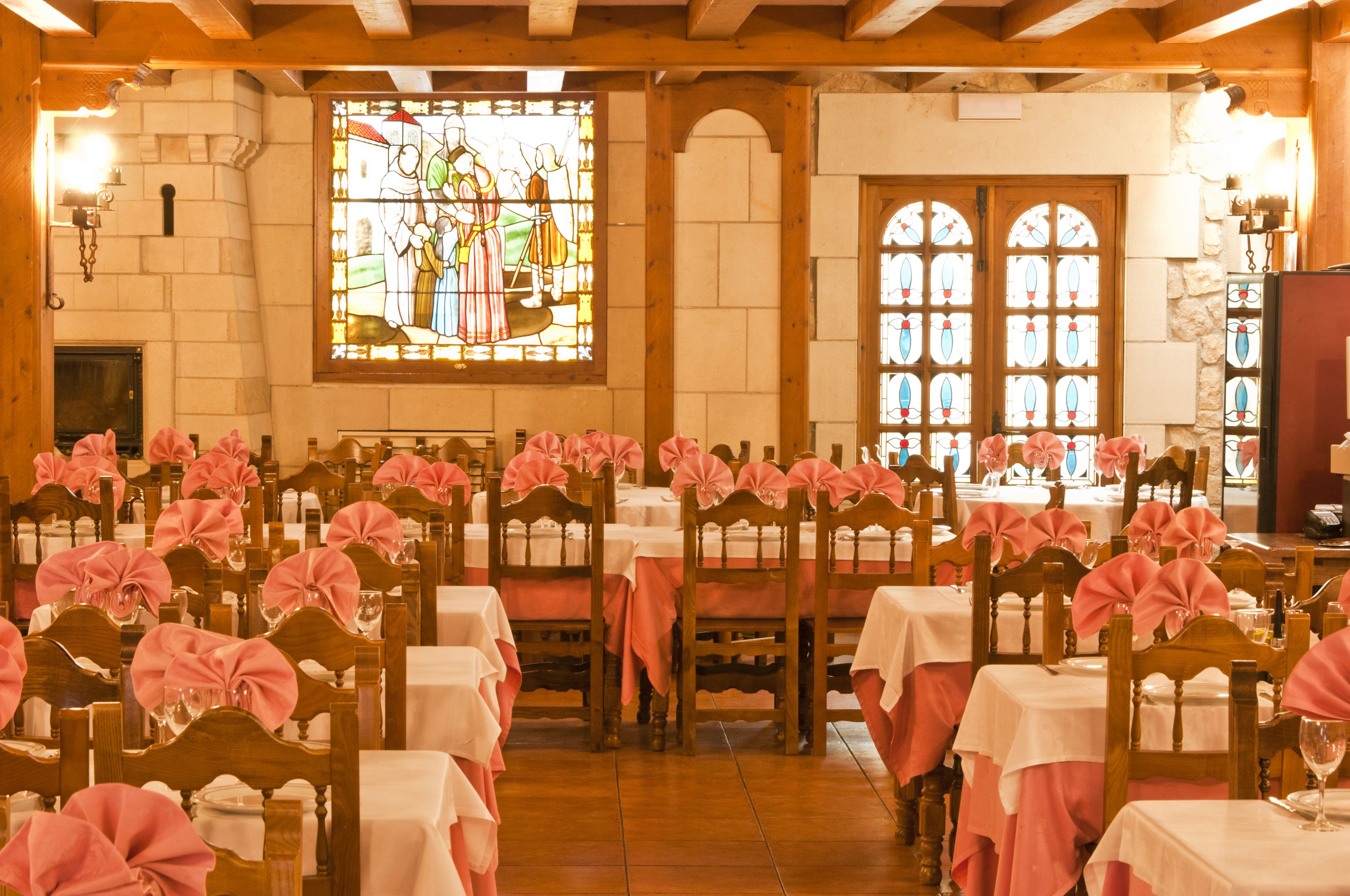 Breakfast, lunch, dinner served; local cuisine 