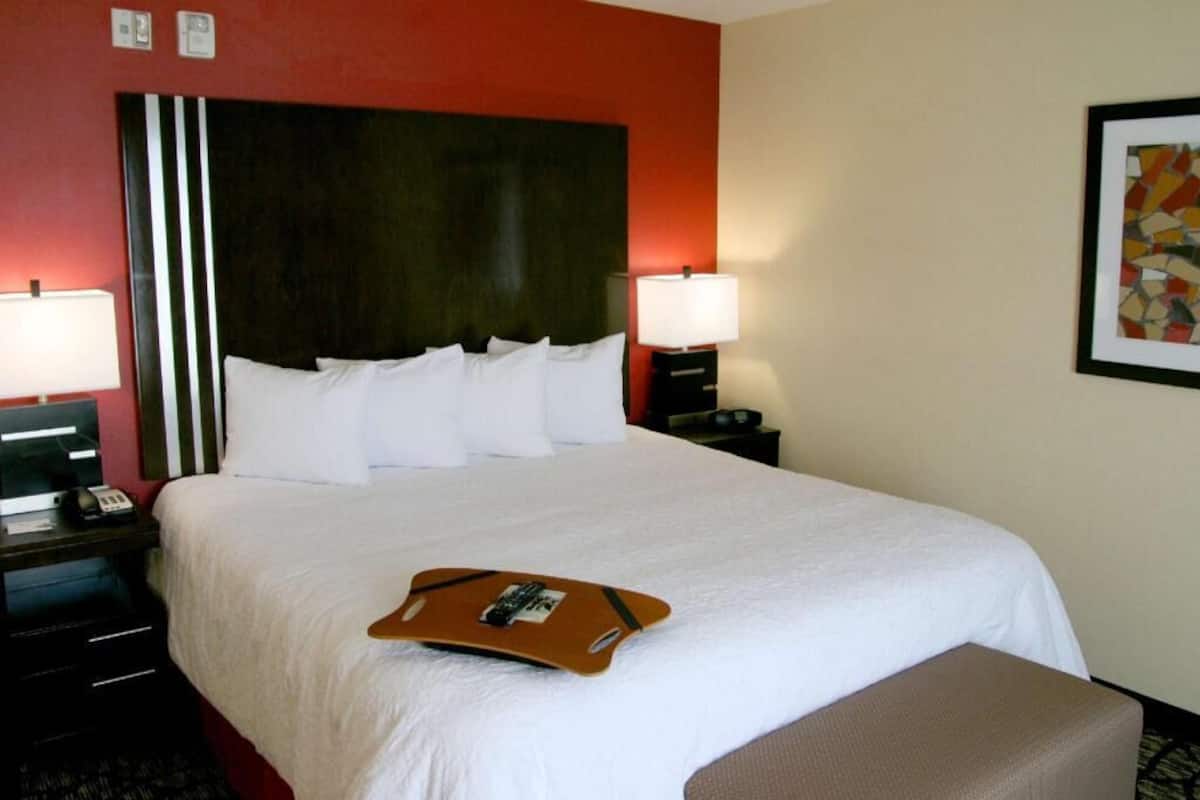 Iron/ironing board, free WiFi, bed sheets, alarm clocks