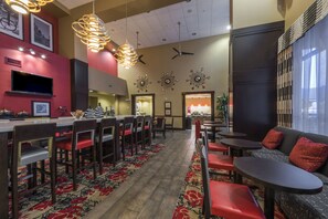 Free daily buffet breakfast  - Hampton Inn & Suites Salt Lake City-University/Foothill Dr (Salt Lake City)