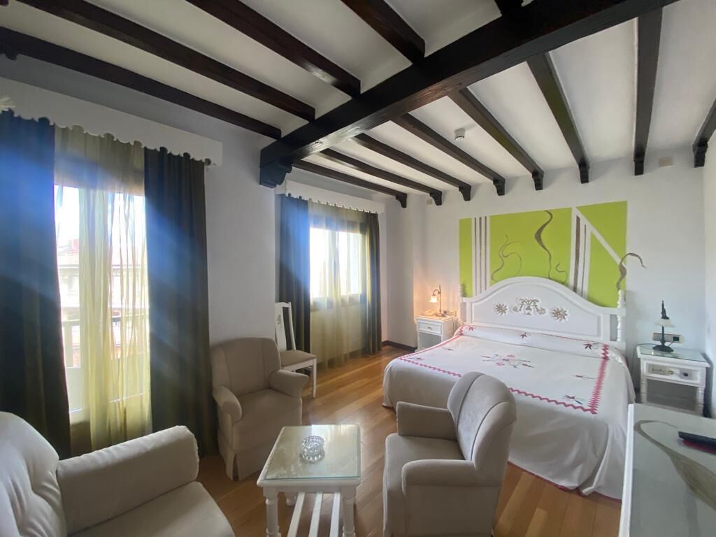 superior room | minibar, in-room safe, desk, free wifi