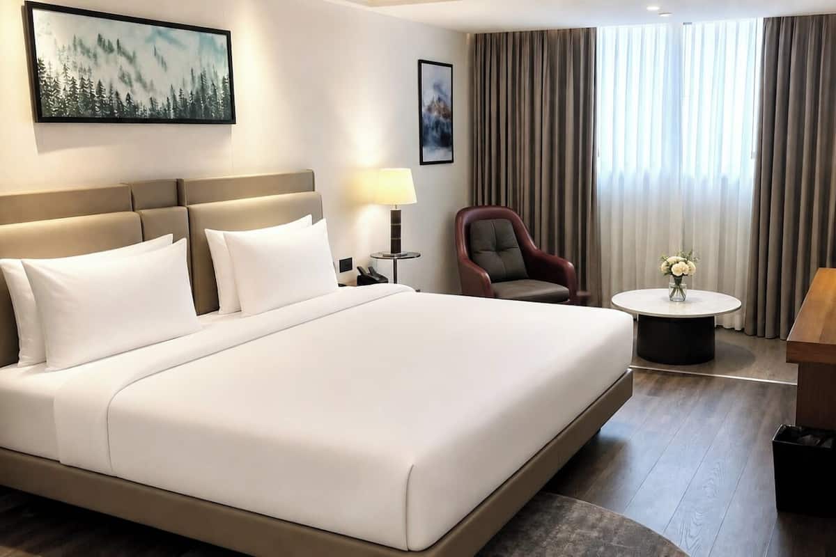 Standard Room | Premium bedding, in-room safe, blackout curtains, soundproofing