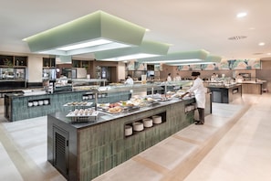 3 restaurants, breakfast, lunch, dinner served; Asian cuisine