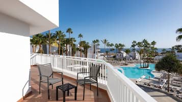 Suite, balcón, vistas al mar | Vistas desde la habitación