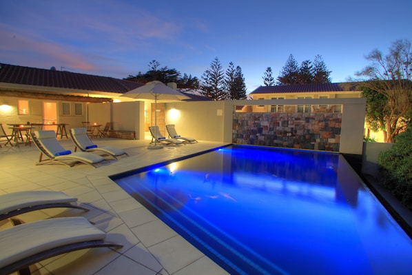 Outdoor pool, pool loungers