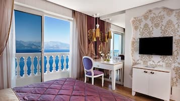 Deluxe Room, Sea View | View from room