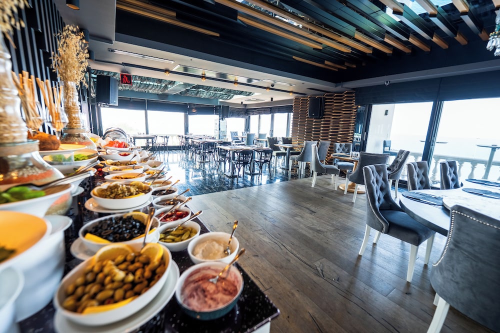 La Boutique Hotel & Suites by null