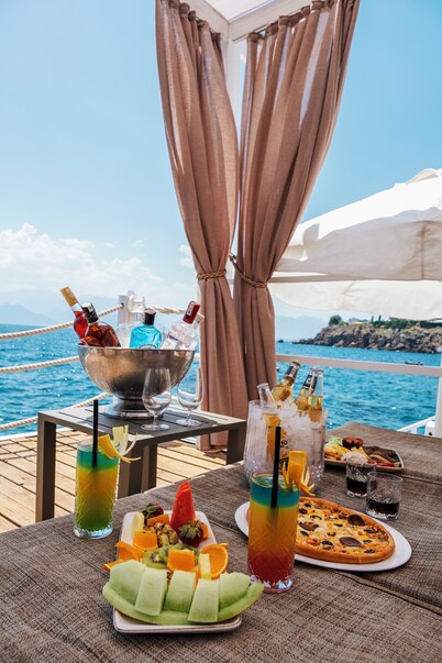 La Boutique Hotel & Suites