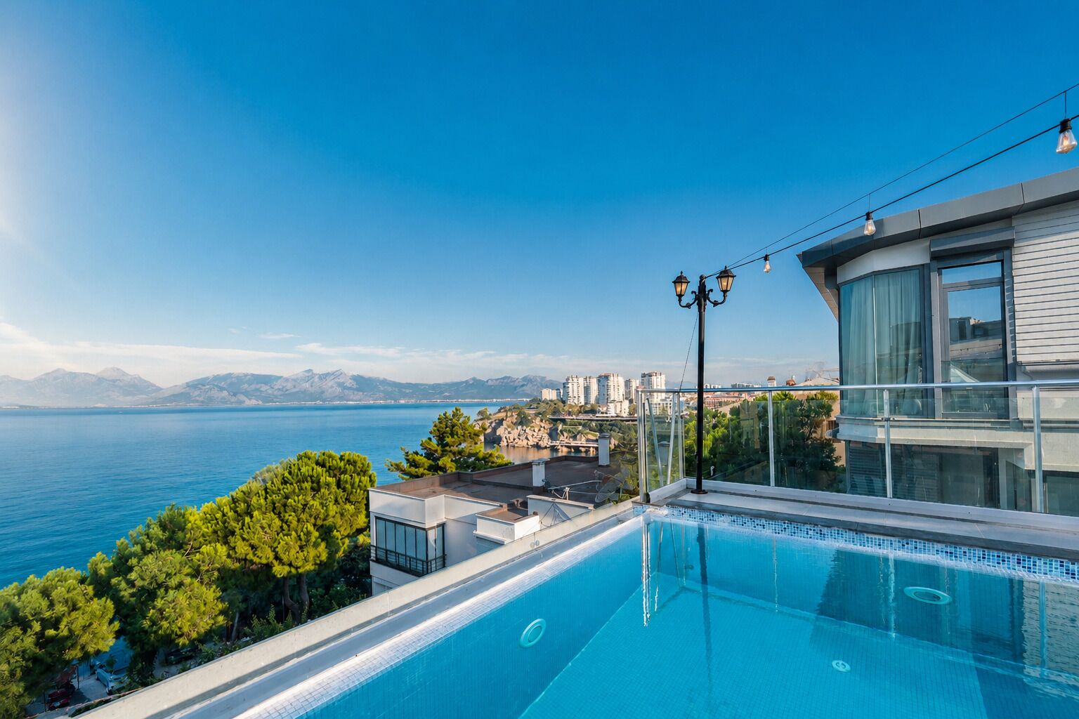 Outdoor pool, free pool cabanas, pool umbrellas
