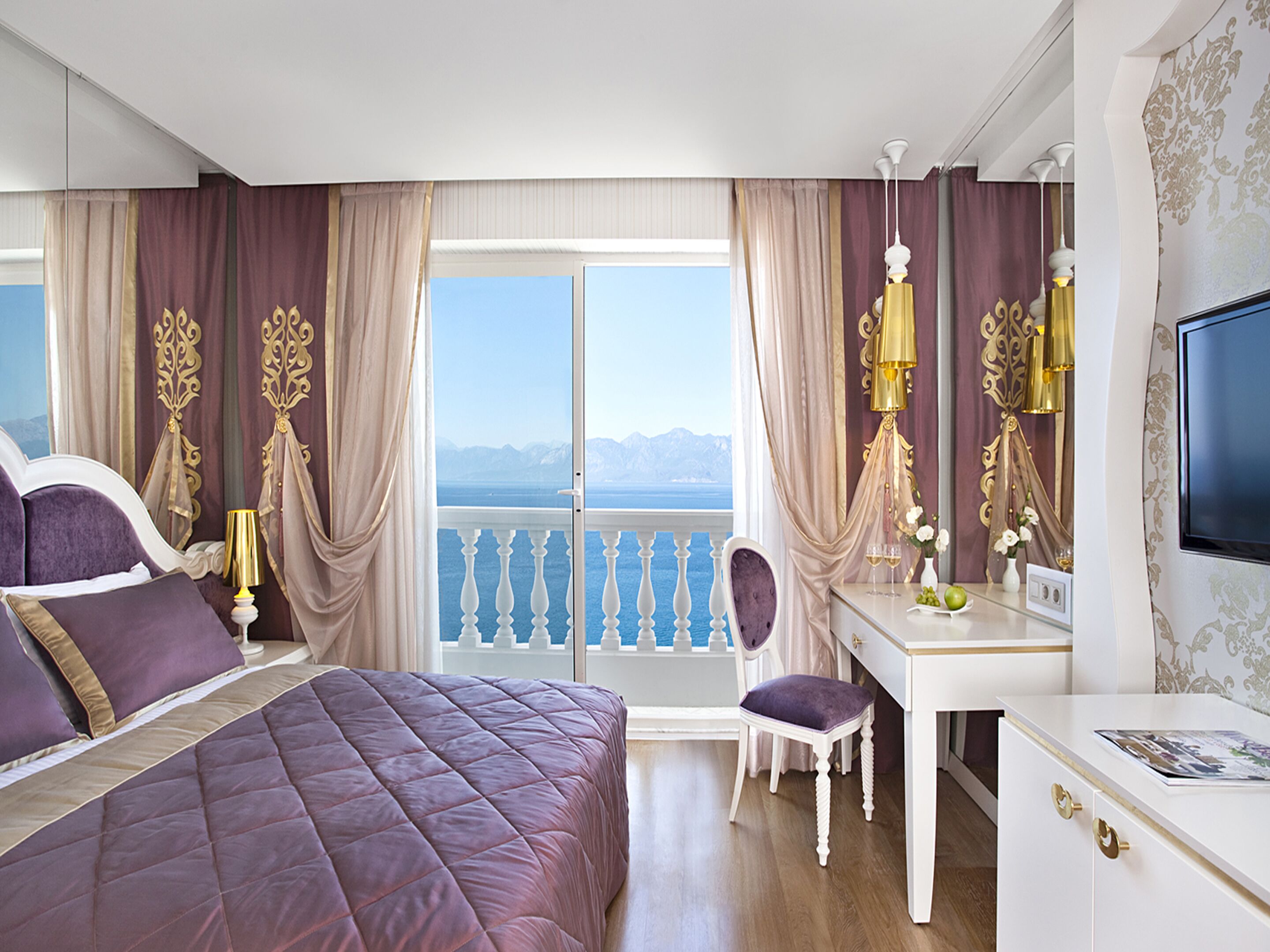 Premium bedding, minibar (some free items), in-room safe