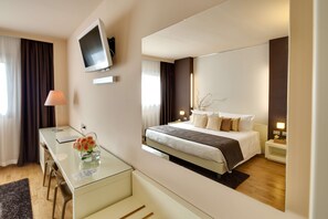 Comfort Room, 1 King Bed | Premium bedding, down comforters, minibar, in-room safe - Best Western Plus Leone di Messapia Hotel & Conference (Lecce)