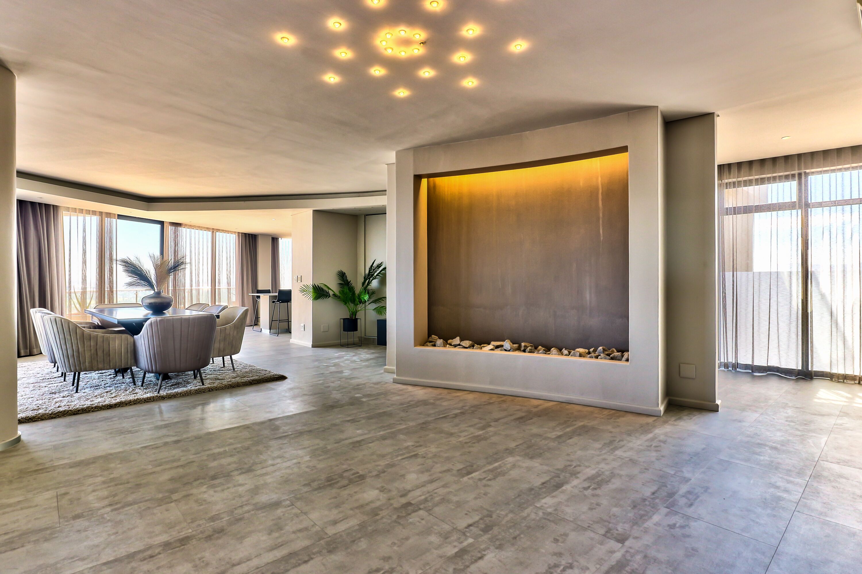 Penthouse Presidensial | Area keluarga | TV layar datar