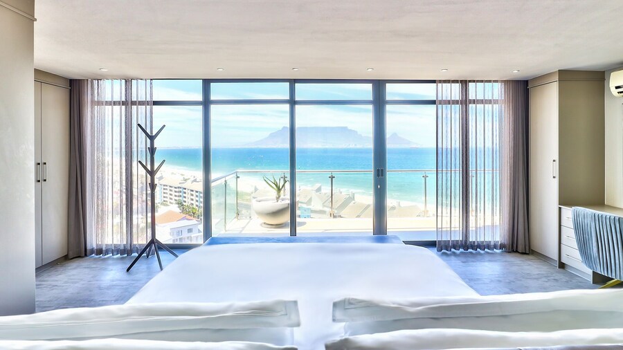 Aquarius Luxury Suites