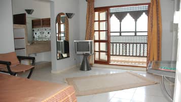 1 bedroom, in-room safe