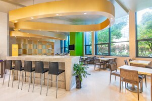 Se sirven desayunos, almuerzos y cenas