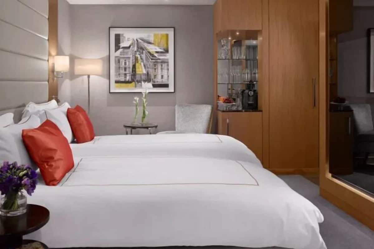 1 bedroom, premium bedding, Select Comfort beds, free minibar items