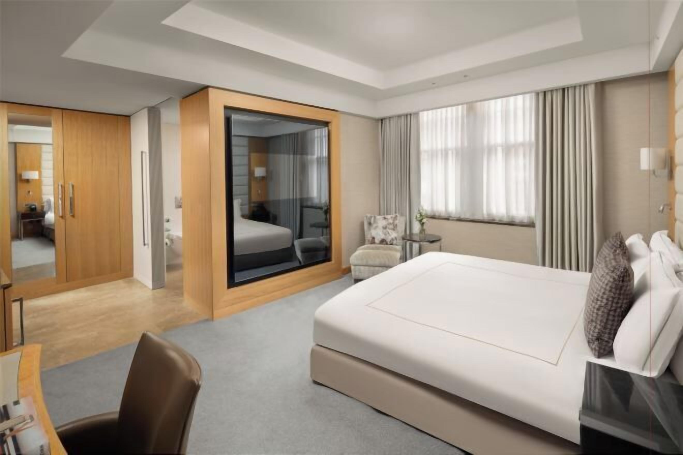 Premium bedding, Select Comfort beds, free minibar items, in-room safe