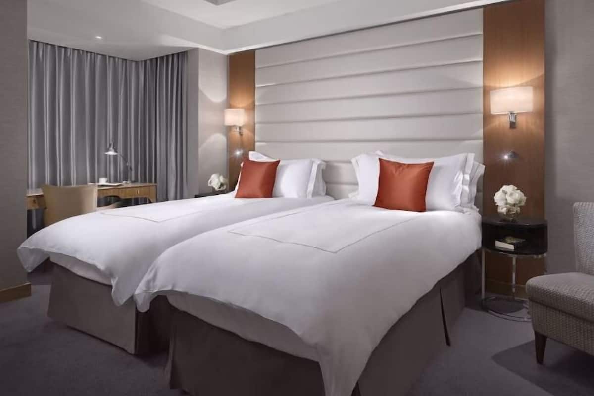 1 bedroom, premium bedding, Select Comfort beds, free minibar items