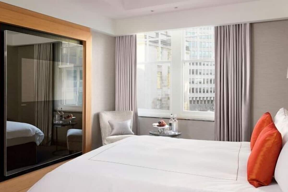 1 bedroom, premium bedding, Select Comfort beds, free minibar items