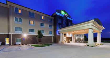 Holiday Inn Express Salinas by IHG