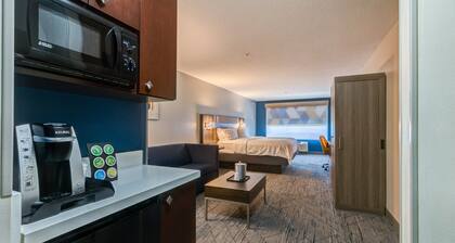 Holiday Inn Express Salinas by IHG