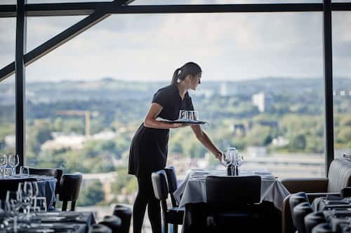 ランチ、ディナーに営業 (屋外席)