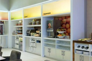 Petit déjeuner à emporter compris tous les jours