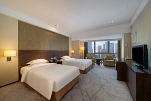 Minibar, in-room safe, desk, blackout curtains - Holiday Inn Shaoxing by IHG (Shaoxing)