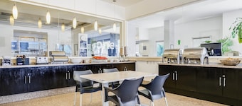 One Guadalajara Periferico Norte