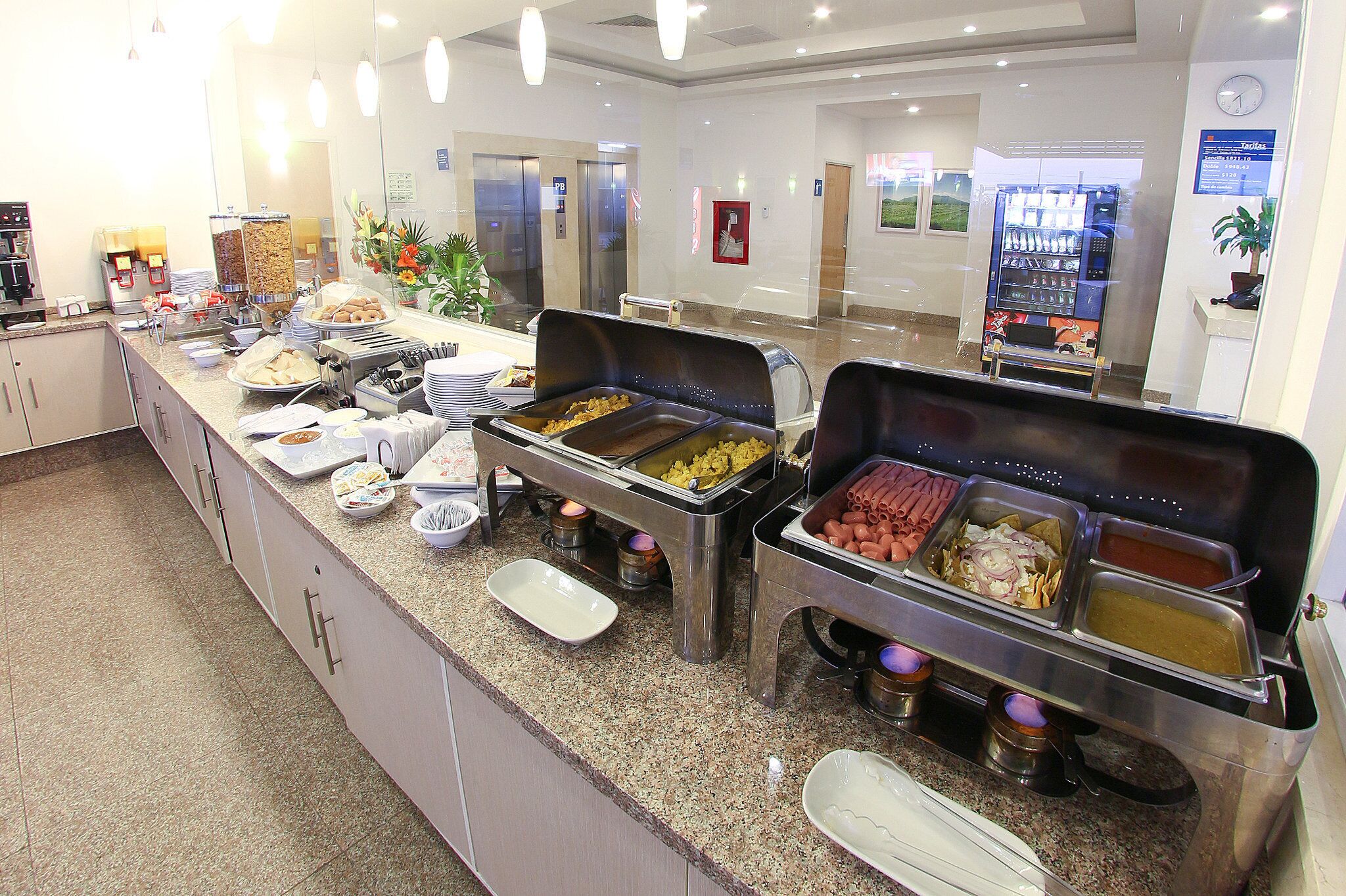 Foto - One Guadalajara Periferico Norte