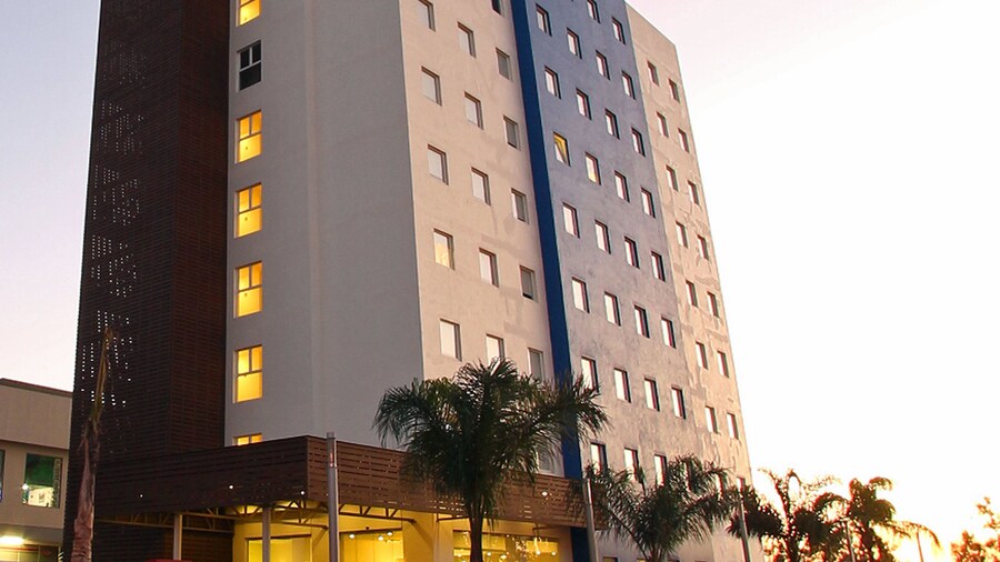 One Guadalajara Periferico Norte