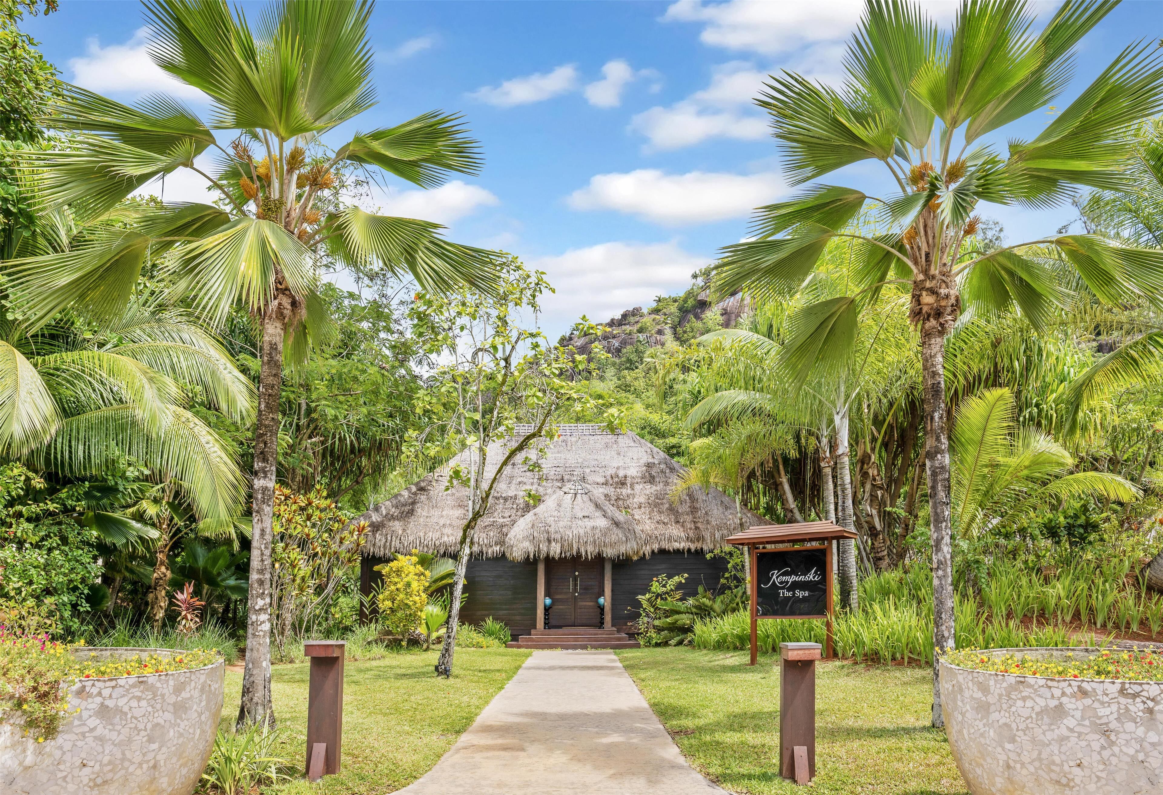 couples treatment room(s), body treatments, aromatherapy