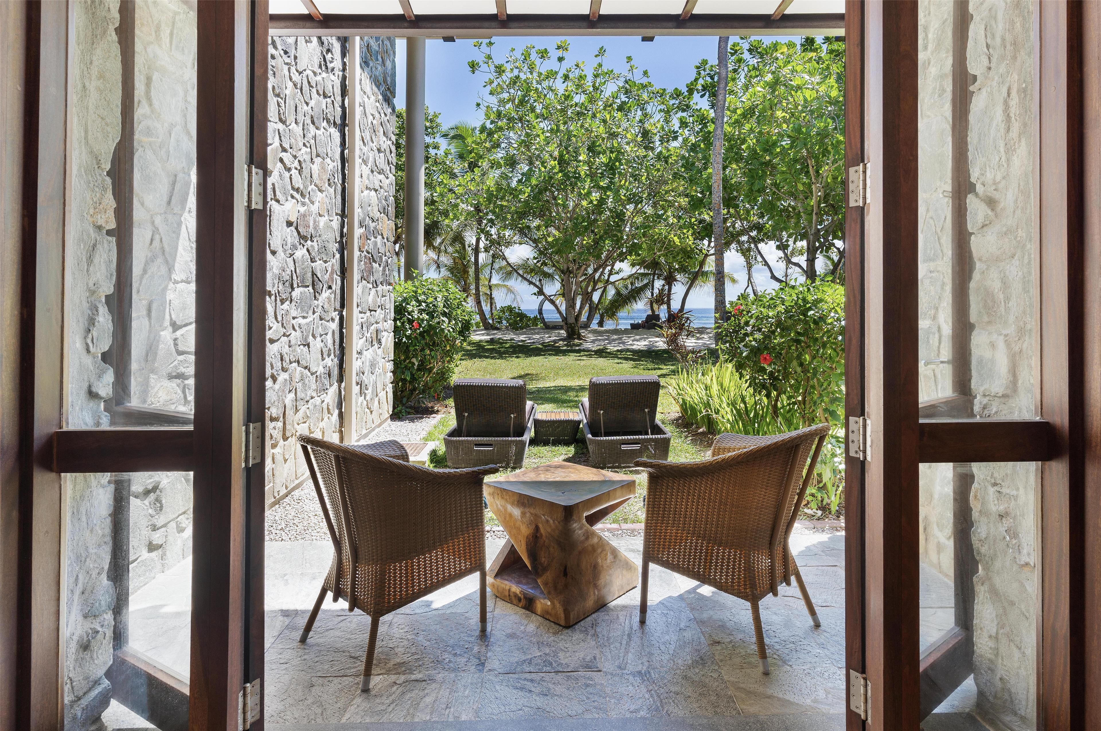 Double Room (Deluxe Ocean View Garden)