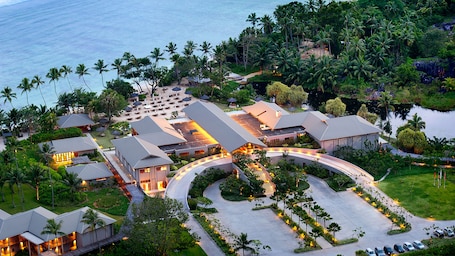 Free self parking, free valet parking. Kempinski Seychelles Resort