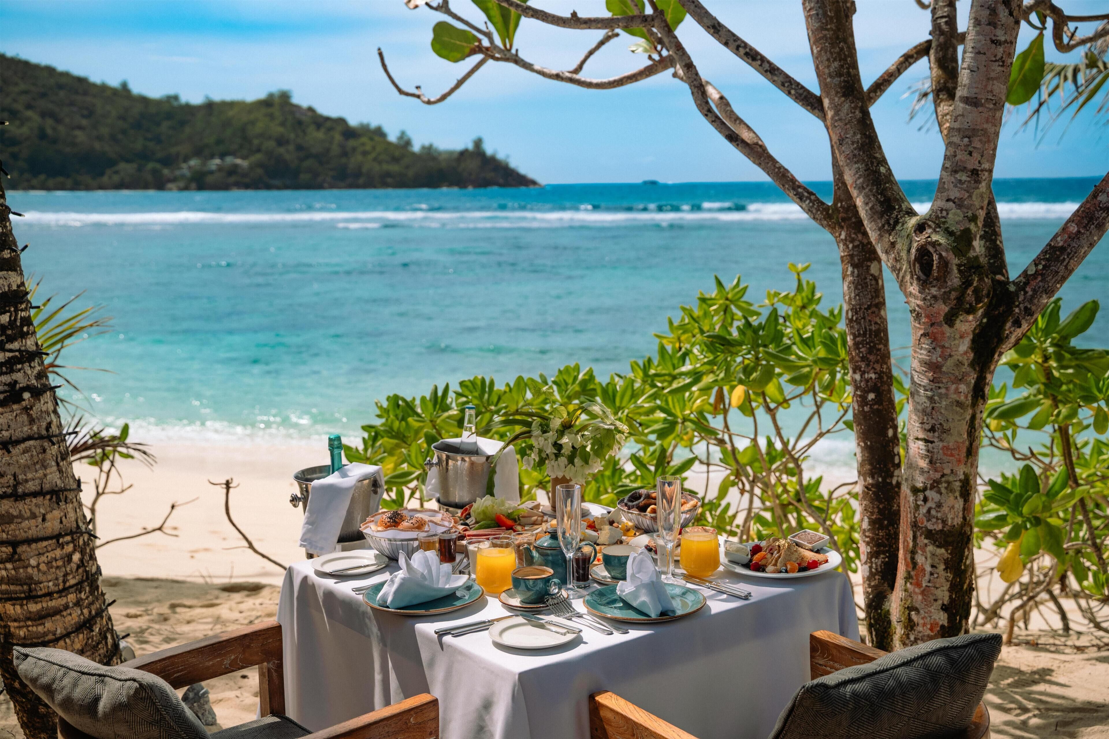 Petit déjeuner buffet servi tous les jours en supplément