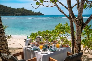 Daily buffet breakfast for a fee - Kempinski Seychelles Resort (Mahé Island)
