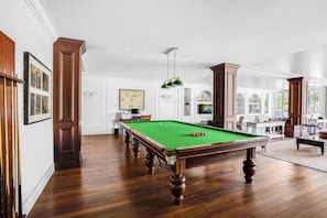 1 bedroom, premium bedding, free minibar items, in-room safe