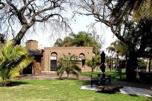 Exterior - Hotel de Campo Colon (Santo Tomé)