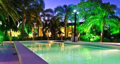 Hotel de Campo Colon