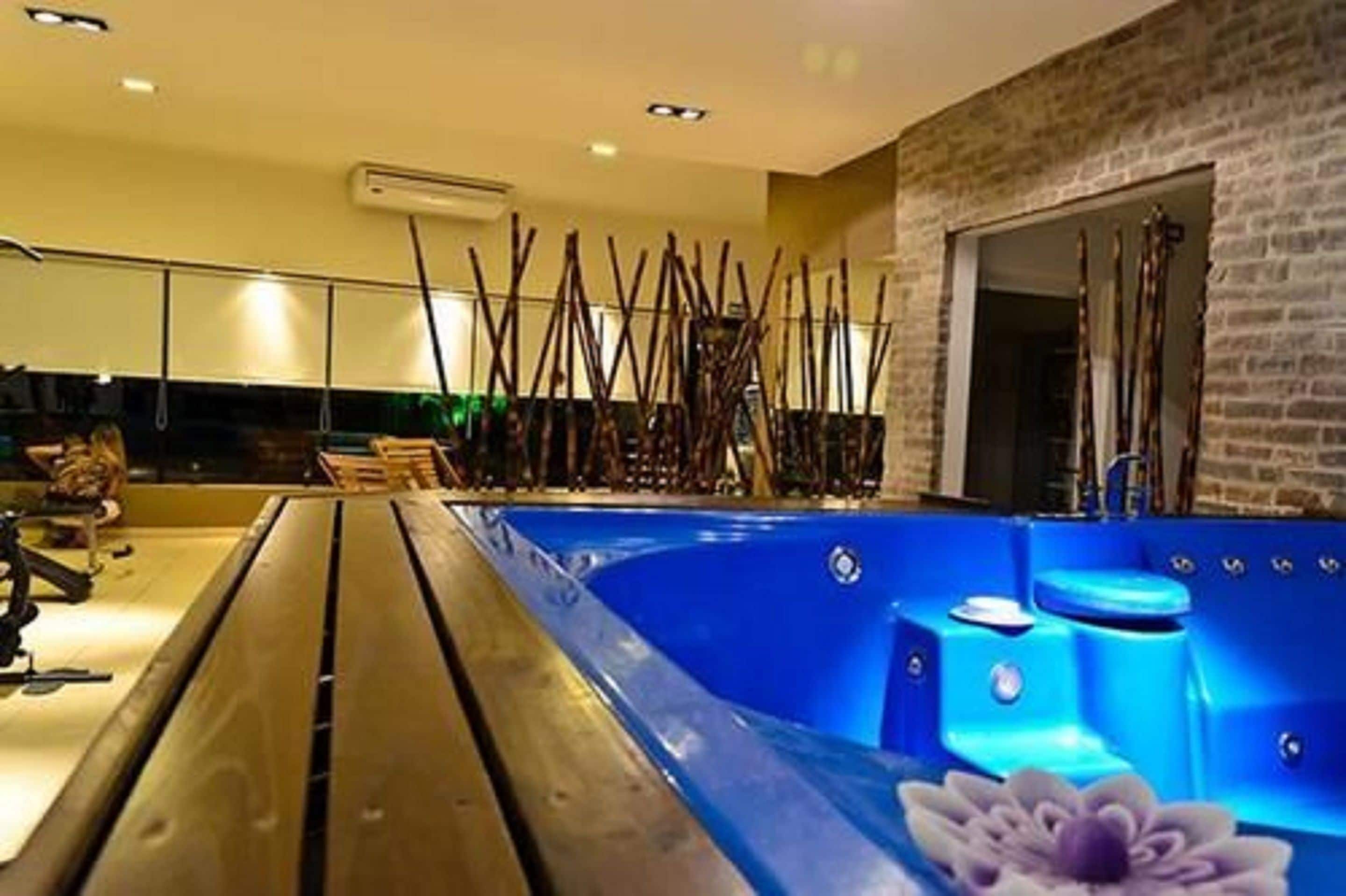 Sauna, hot tub, body treatments, body scrubs, facials