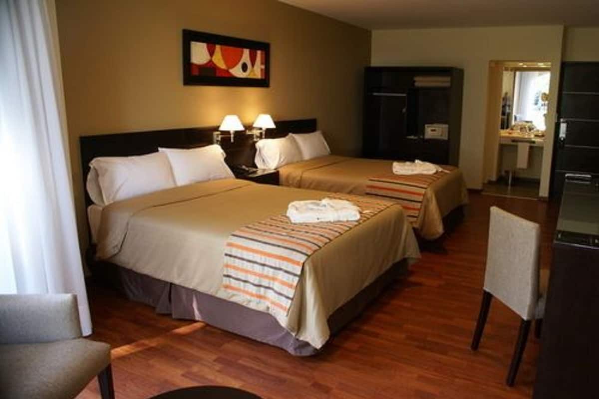 Kamar Double Premium | Brankas, Wi-Fi gratis, dan seprai linen