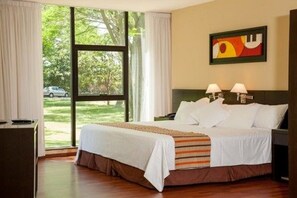 Premium-Doppelzimmer | Zimmersafe, kostenloses WLAN, Bettwäsche