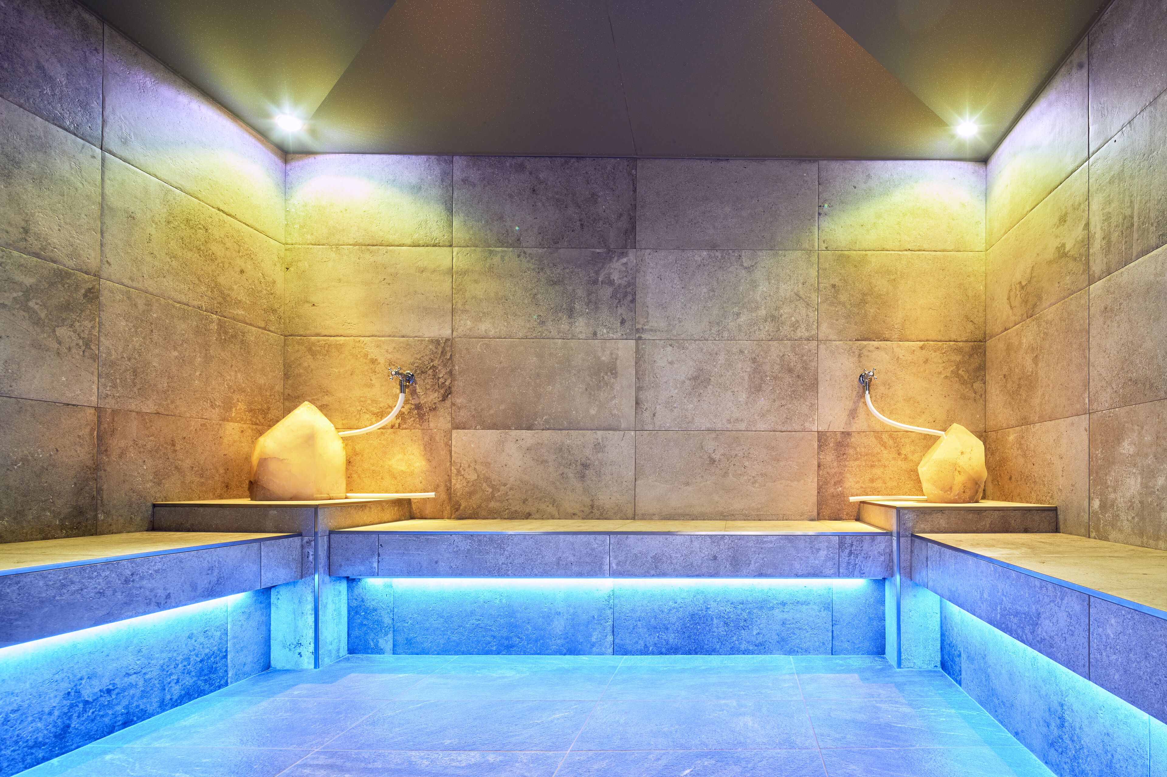 Massaggi con le pietre calde, massaggi svedesi, massaggi sportivi