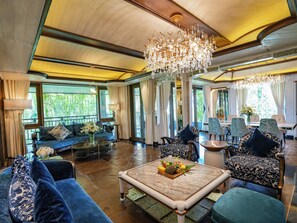 Literie de qualité supérieure, couette en duvet d'oie, minibar