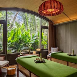 Tina de hidromasaje interior