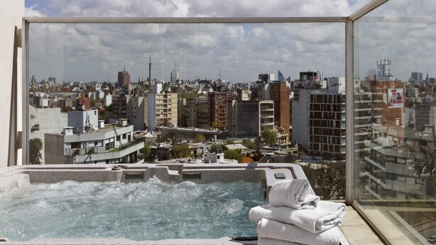 Bañera de hidromasaje exterior