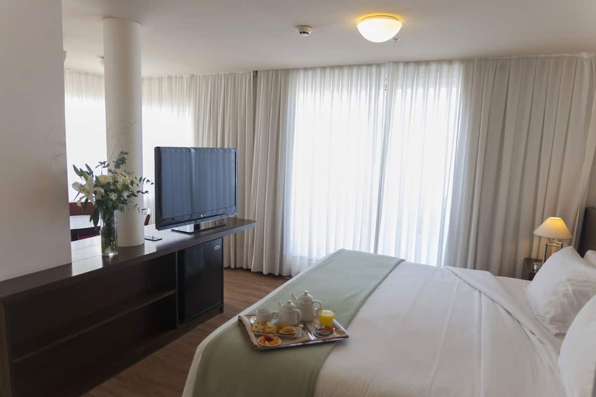 Superior Double Room | Egyptian cotton sheets, premium bedding, down comforters, minibar