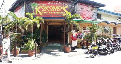 Kokomos Hotel & Restaurant