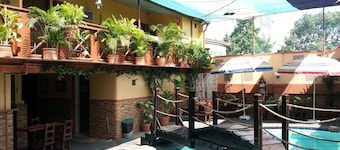 Kokomos Hotel & Restaurant