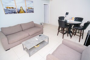 Sängtillbehör av högsta kvalitet och Tempur-Pedic-madrasser