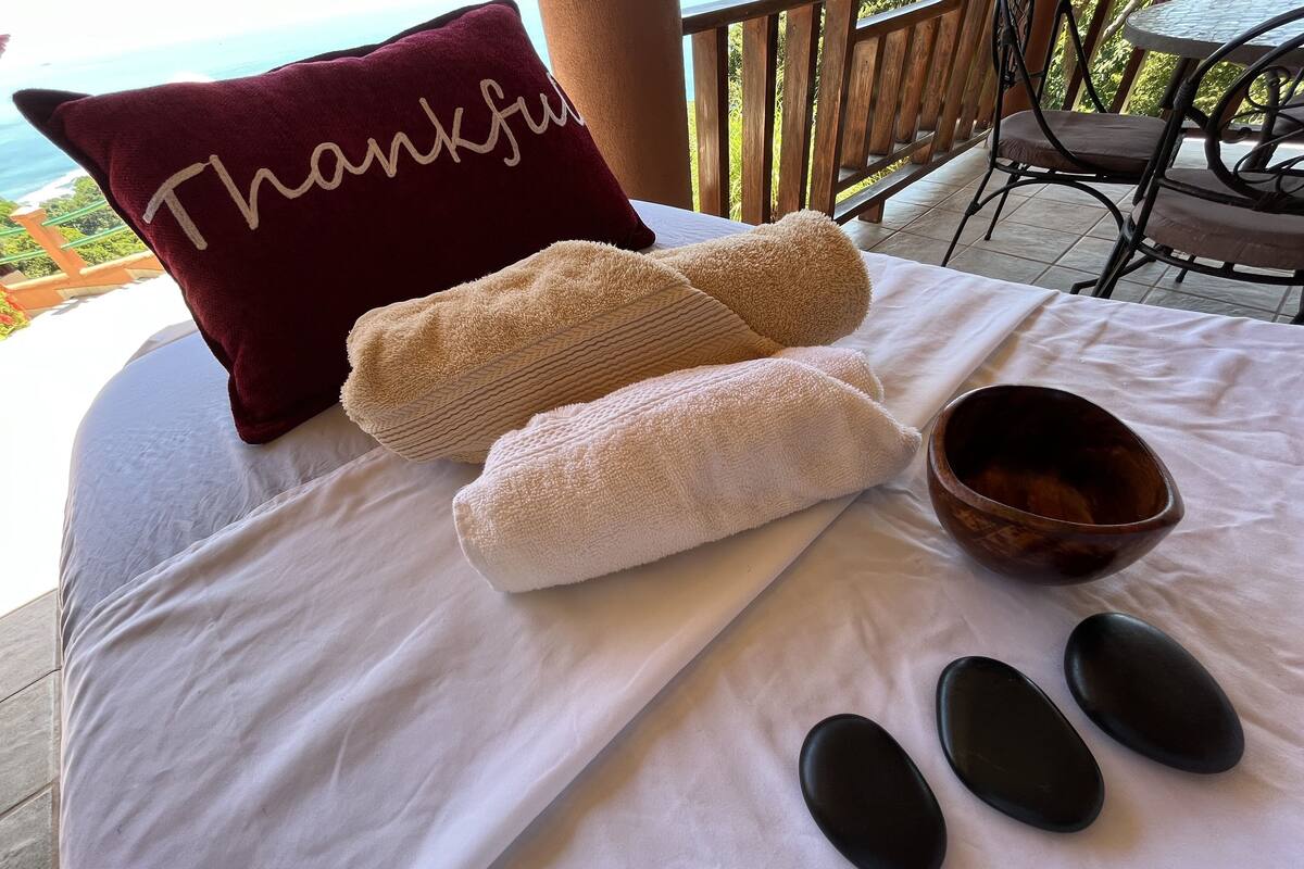 couples treatment room(s), body treatments, body scrubs, massages